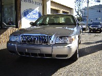 2009 SILVER MERCURY GRAN MARQUIS LS